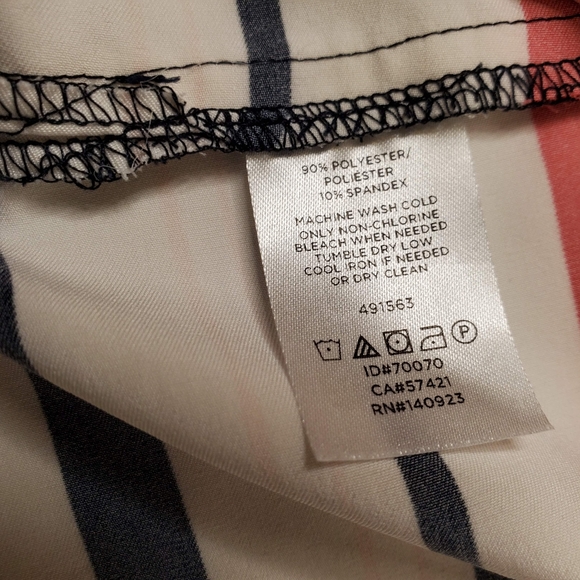 Ann Taylor Factory Mock Neck Sleeveless Stripe Top - Picture 5 of 6